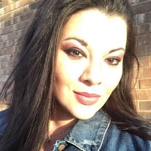 Meet your Posher, Tischia